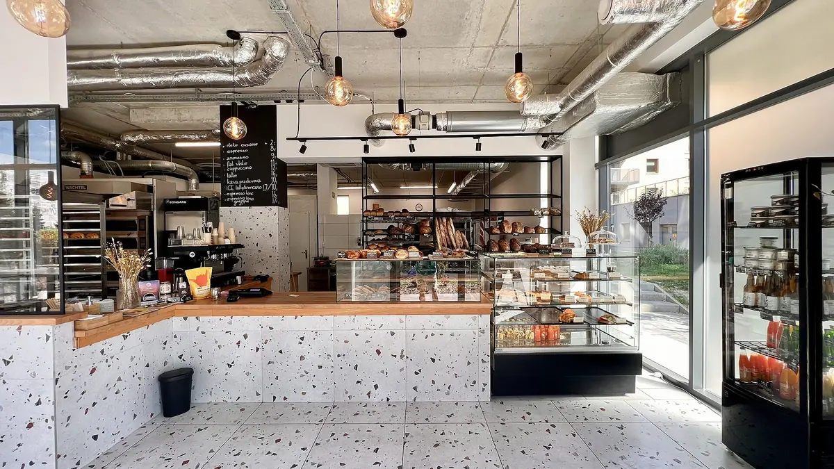 Clwyd Bakeries – bakery in Boughton Heath, Chester